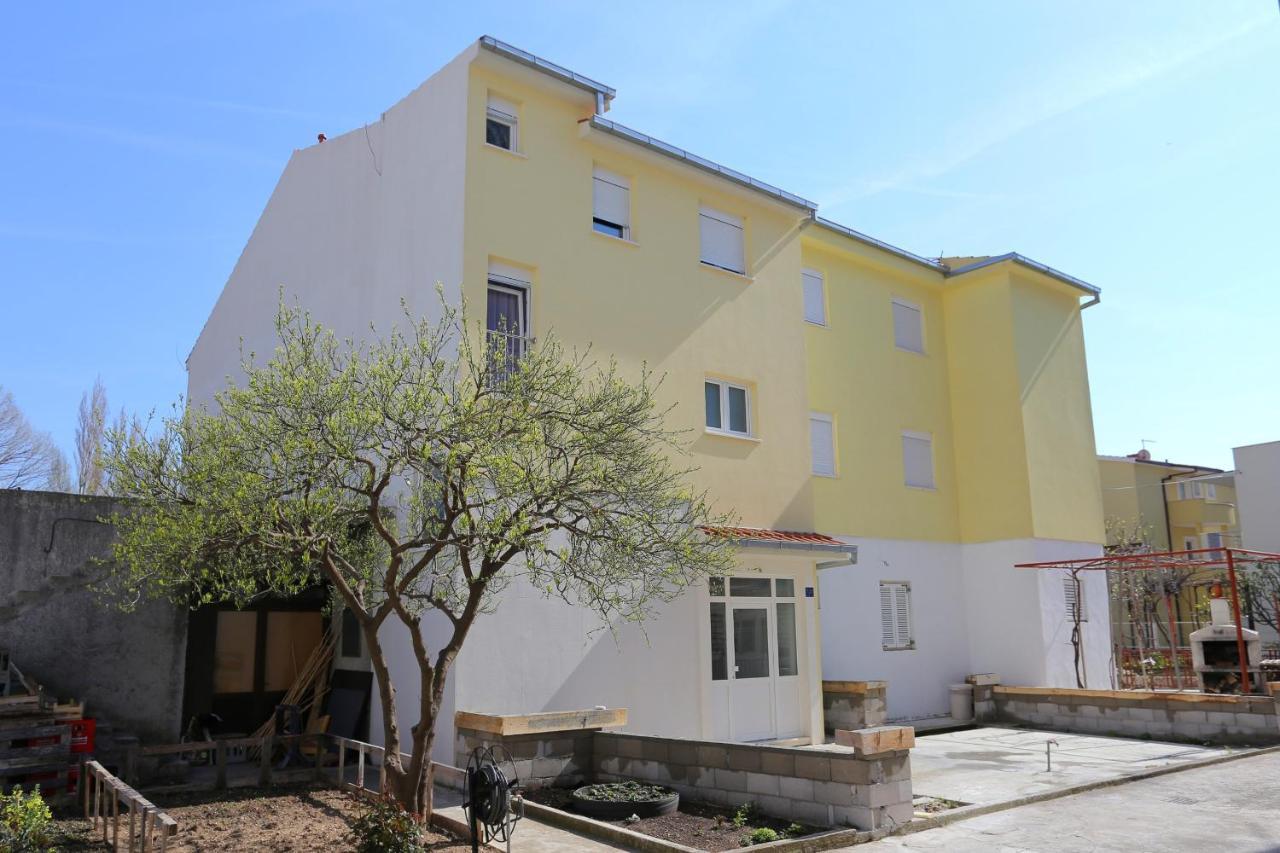 Apartments With A Parking Space Omis - 10362 Bagian luar foto